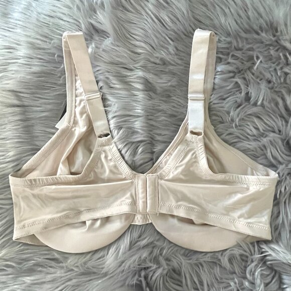 *NWT* Olga Signature Support Satin Bra - Picture 5 of 8